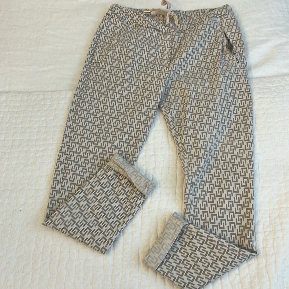 Italian joggers size small